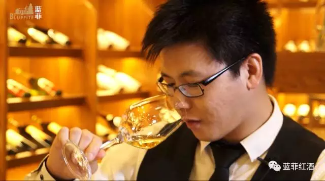 6個(gè)(gè)步驟，資深品酒師教你如何來(lái)品葡萄酒