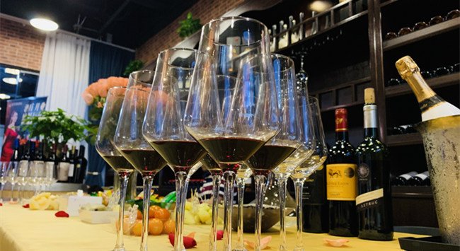 進(jìn)(jìn)口紅酒代理利潤(rùn)好嗎